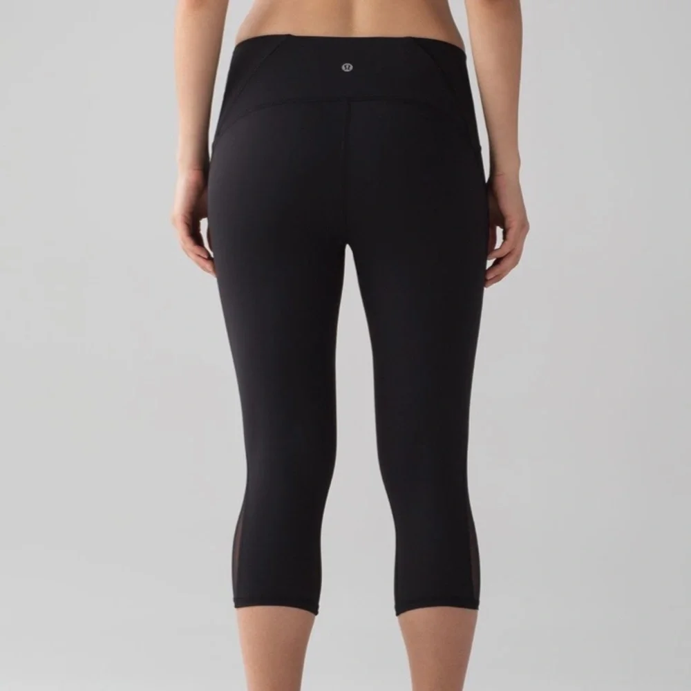 Lululemon Black Train Times Crop (17